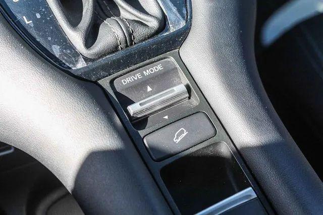 2025 Honda HR-V 2WD LX