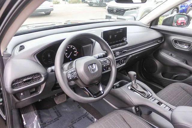 2025 Honda HR-V 2WD LX