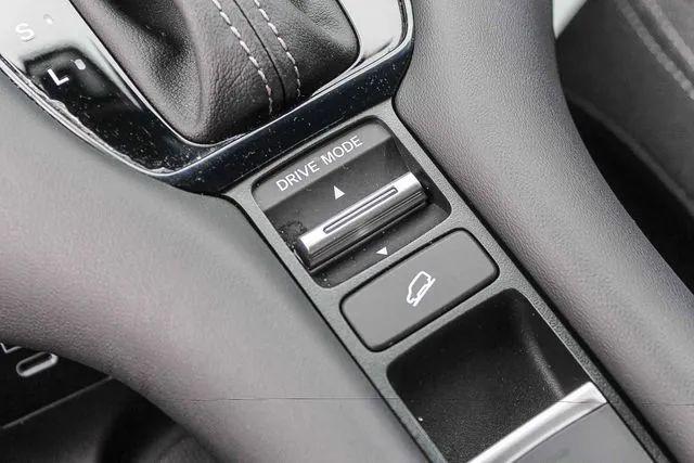 2025 Honda HR-V 2WD LX