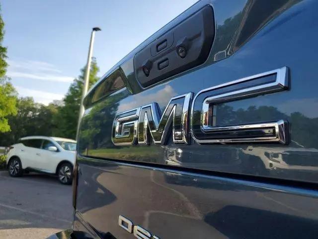 2026 GMC Sierra 3500HD Crew Cab, Long Bed, Denali Ultimate Dual Rear Wheel, 4WD