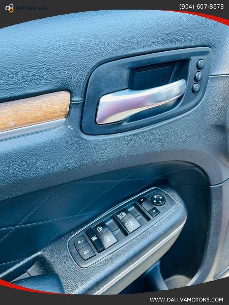 2016 Chrysler 300 Platinum