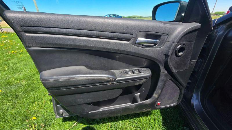 2016 Chrysler 300 S