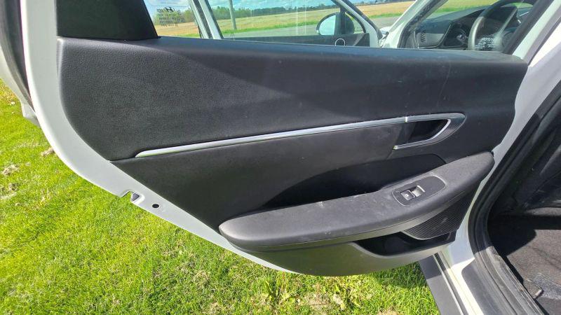 2022 Hyundai Sonata Hybrid Blue