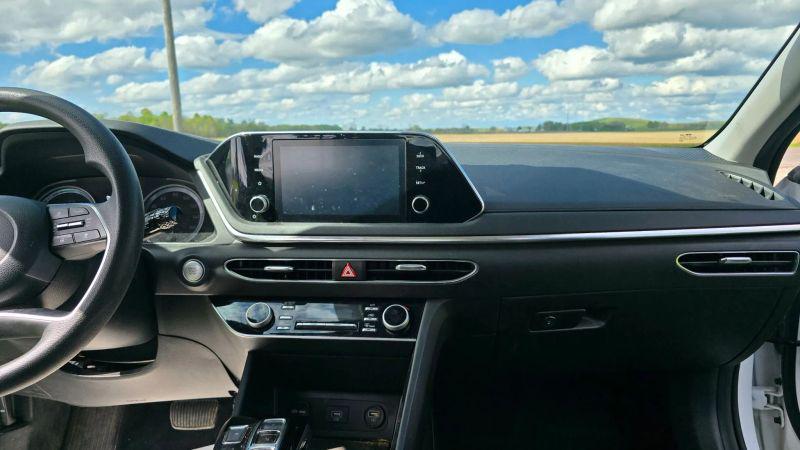 2022 Hyundai Sonata Hybrid Blue