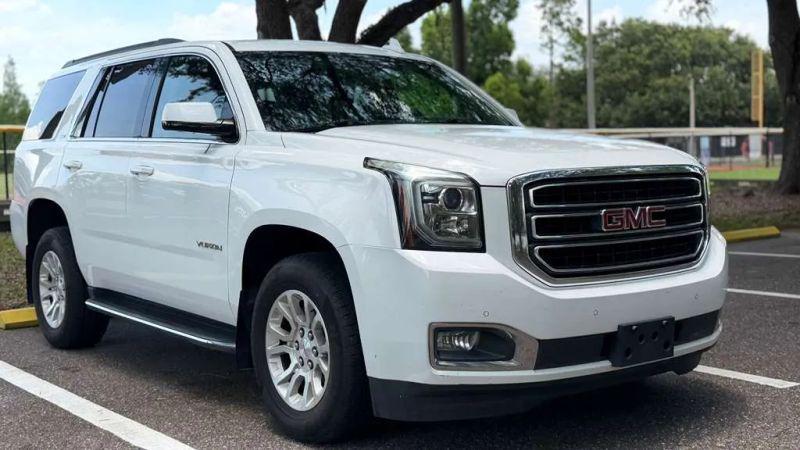 2017 GMC Yukon SLT