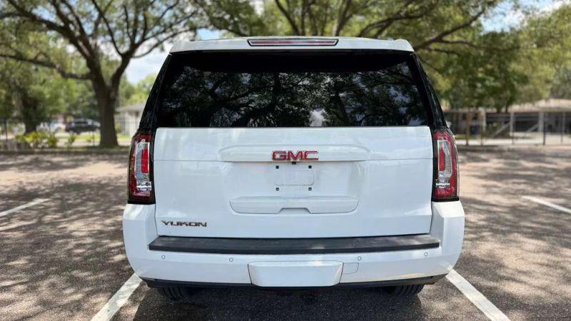2017 GMC Yukon SLT