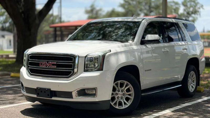 2017 GMC Yukon SLT