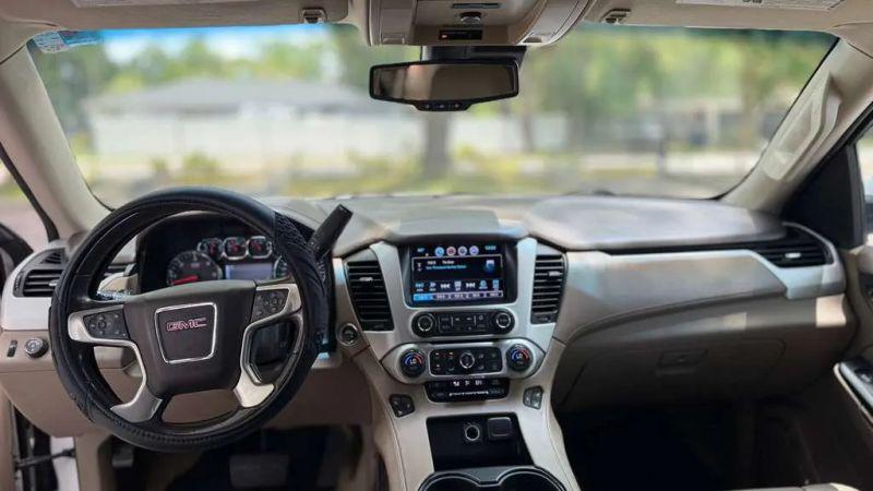 2017 GMC Yukon SLT