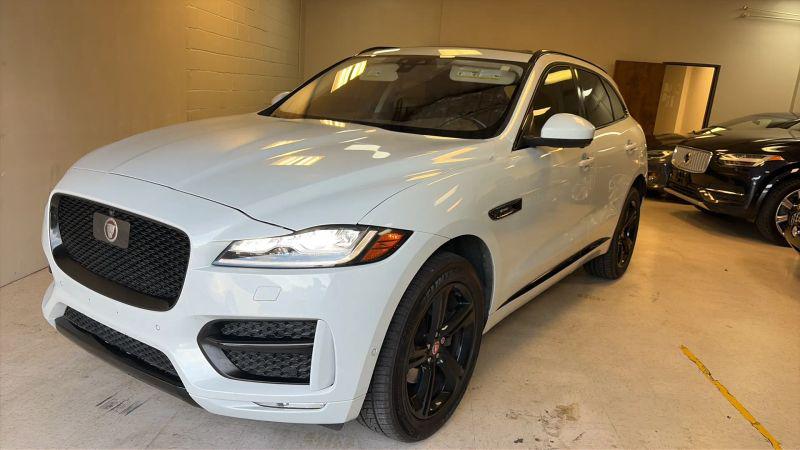 2018 Jaguar F-PACE 25t R-Sport