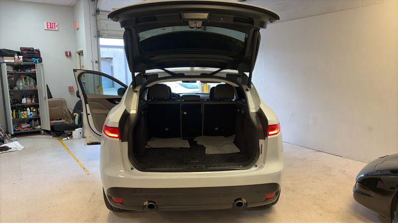 2018 Jaguar F-PACE 25t R-Sport