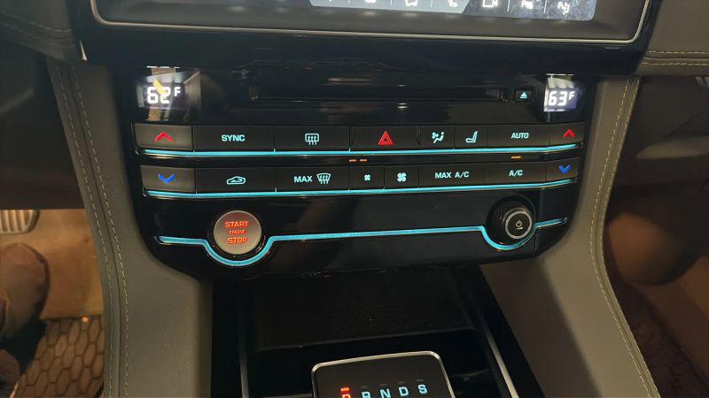 2018 Jaguar F-PACE 25t R-Sport