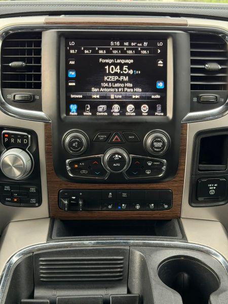 2017 Ram 1500 Laramie Crew Cab 4x4 5'7" Box