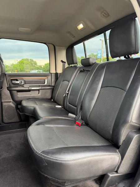 2017 Ram 1500 Laramie Crew Cab 4x4 5'7" Box