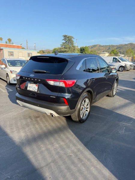 2021 Ford Escape SEL