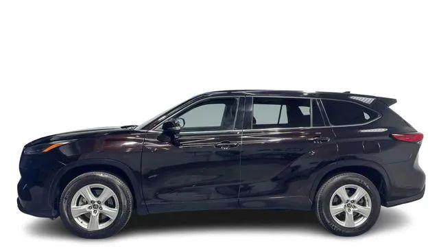 2021 Toyota Highlander LE for sale in Miami, FL