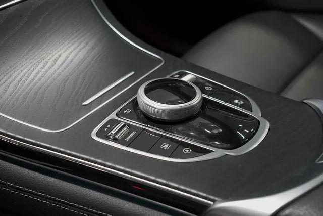 2019 Mercedes-Benz GLC 300