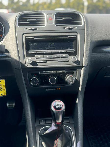 2014 Volkswagen GTI Wolfsburg Edition