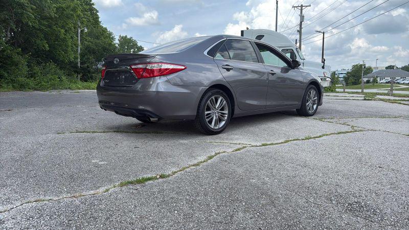 2015 Toyota Camry SE