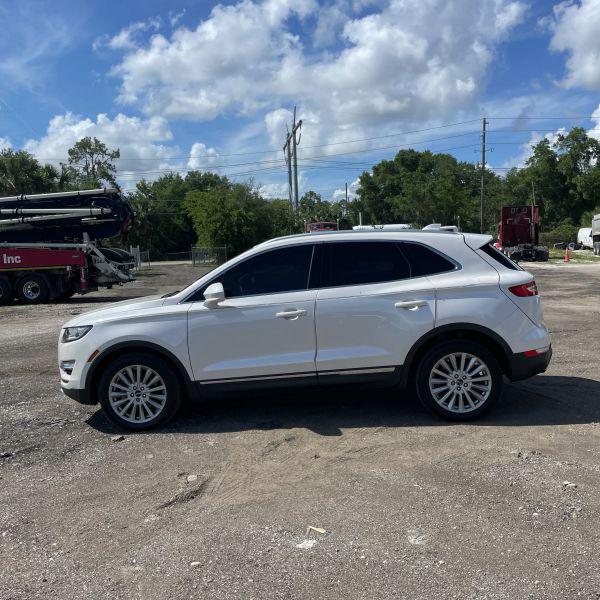 2019 Lincoln MKC Standard