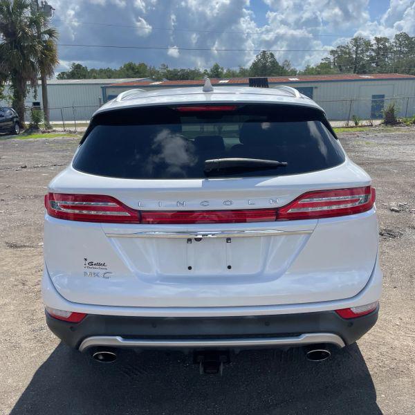 2019 Lincoln MKC Standard