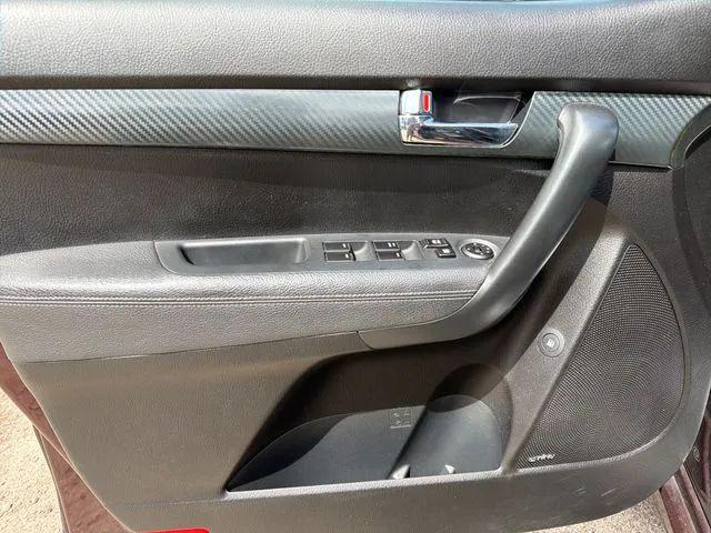 2011 Kia Sorento SX V6
