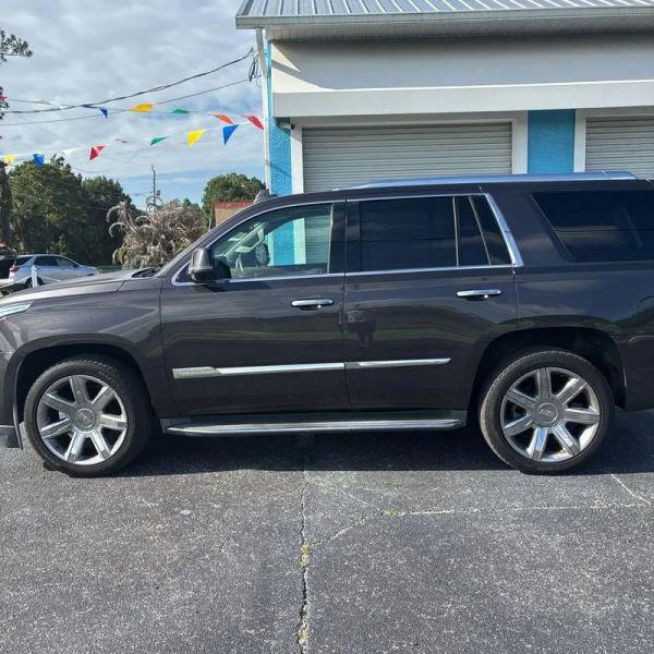 2015 Cadillac Escalade Luxury
