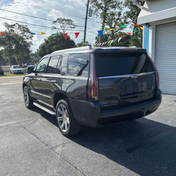 2015 Cadillac Escalade Luxury