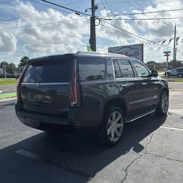 2015 Cadillac Escalade Luxury