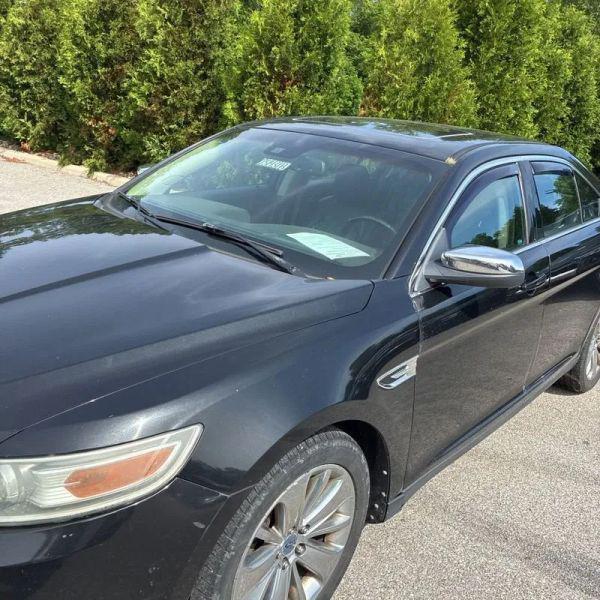 2010 Ford Taurus Limited