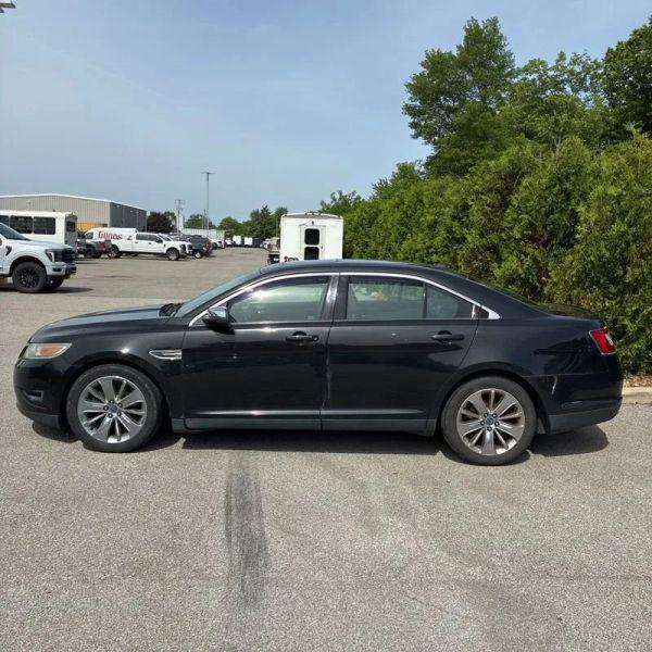 2010 Ford Taurus Limited