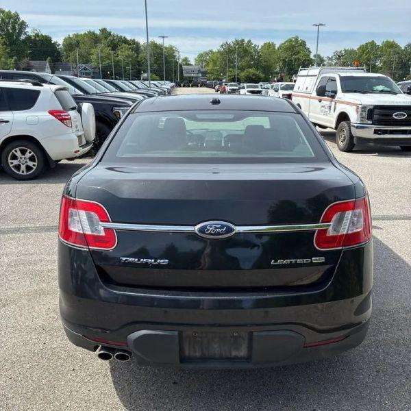 2010 Ford Taurus Limited