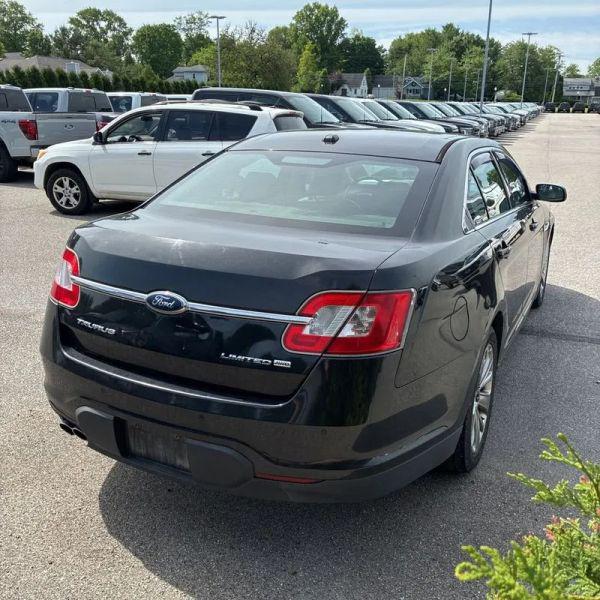 2010 Ford Taurus Limited