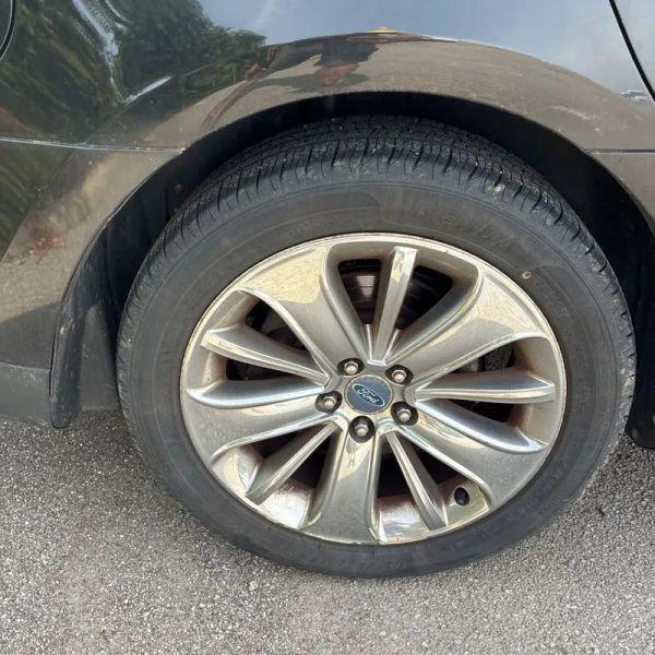 2010 Ford Taurus Limited