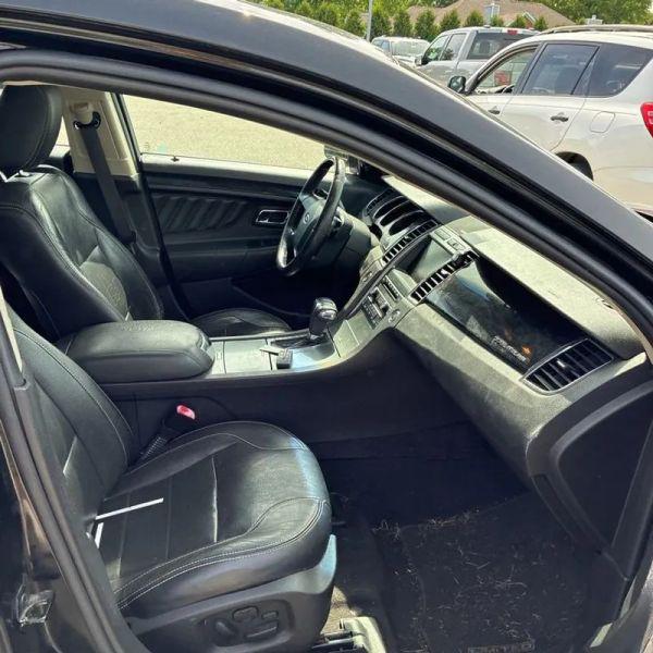2010 Ford Taurus Limited