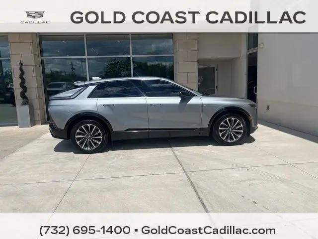 2024 Cadillac iQ Sport w/1SF
