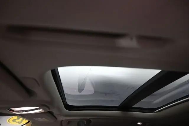 2023 Volvo S60 B5 Plus Dark Theme