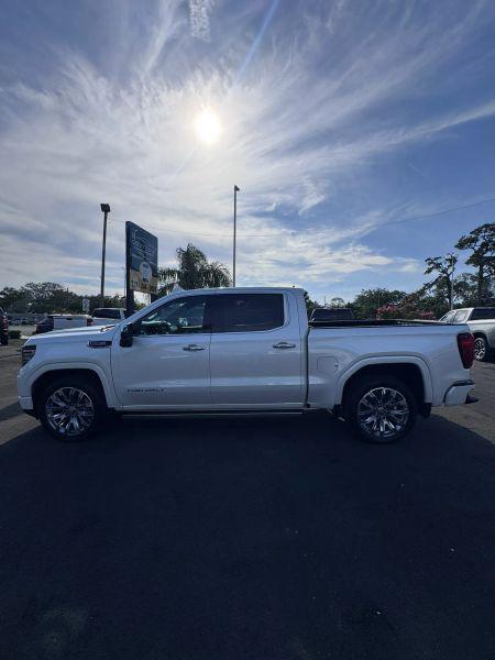 2024 GMC Sierra 1500 4WD Crew Cab Short Box Denali