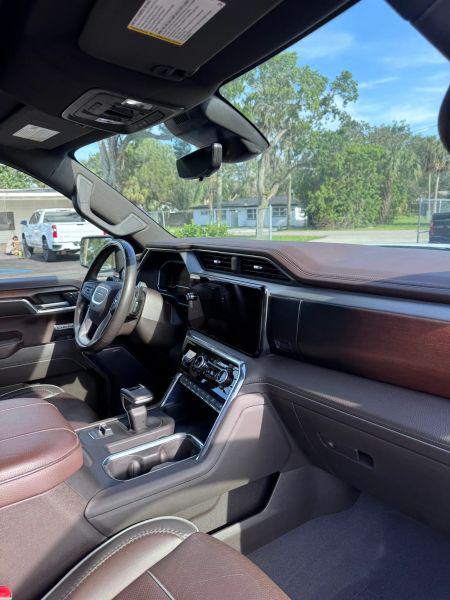 2024 GMC Sierra 1500 4WD Crew Cab Short Box Denali
