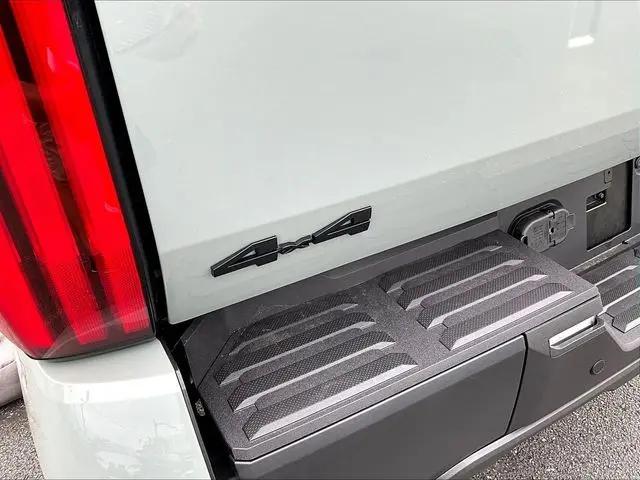 2026 Toyota Tundra Limited CrewMax 5.5' Bed