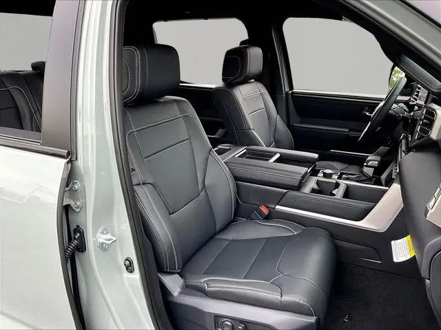 2026 Toyota Tundra Limited CrewMax 5.5' Bed