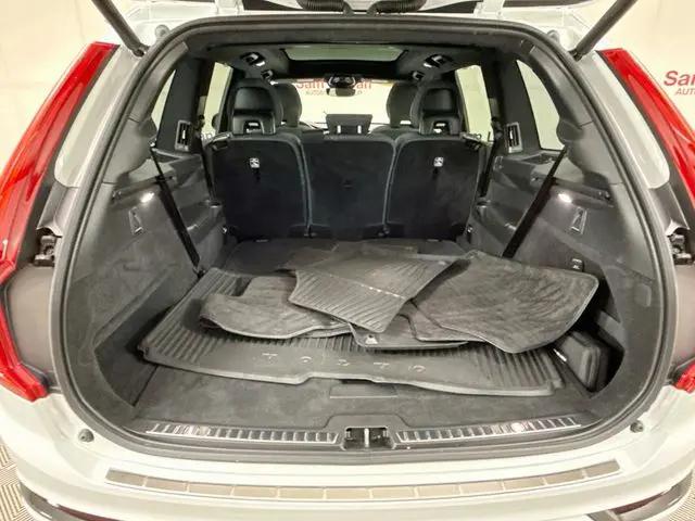 2023 Volvo XC90 Recharge T8 Ultimate Dark Theme 7-Seater