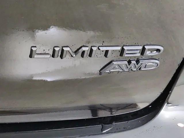 2027 Chrysler Pacifica Limited