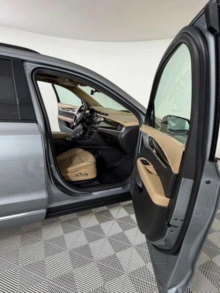 2024 Cadillac XT6 AWD Sport