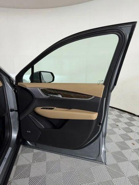 2024 Cadillac XT6 AWD Sport