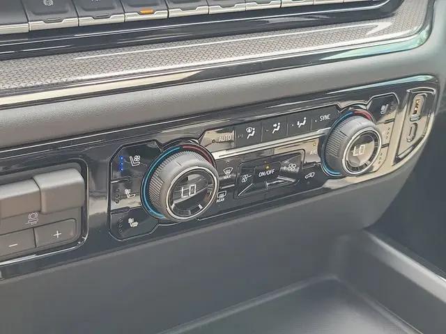 2026 Chevrolet Silverado 2500HD Crew Cab, Standard Bed, XR2, 4WD