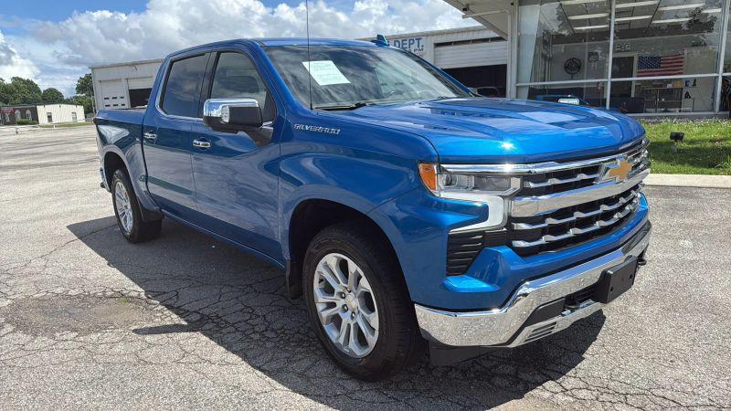 2023 Chevrolet Silverado 1500 4WD Crew Cab Short Bed LTZ