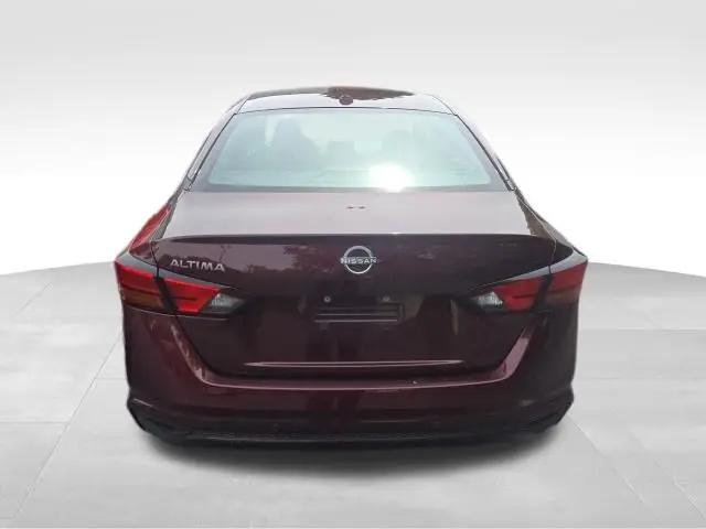 2025 Nissan Altima SV FWD