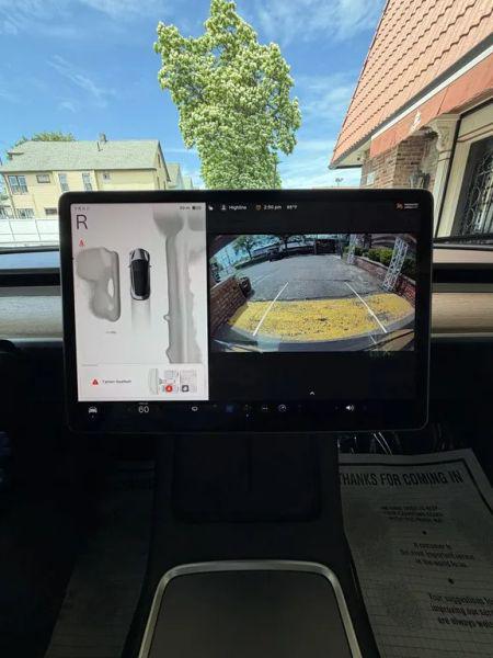 2022 Tesla Model 3 Rear-Wheel Drive