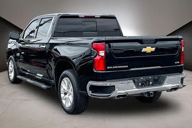 2021 Chevrolet Silverado 1500 4WD Crew Cab Short Bed LTZ