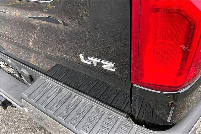 2021 Chevrolet Silverado 1500 4WD Crew Cab Short Bed LTZ